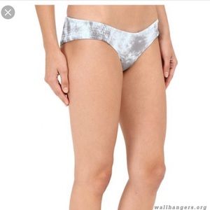 Tori Praver Shore break mist XS bottoms